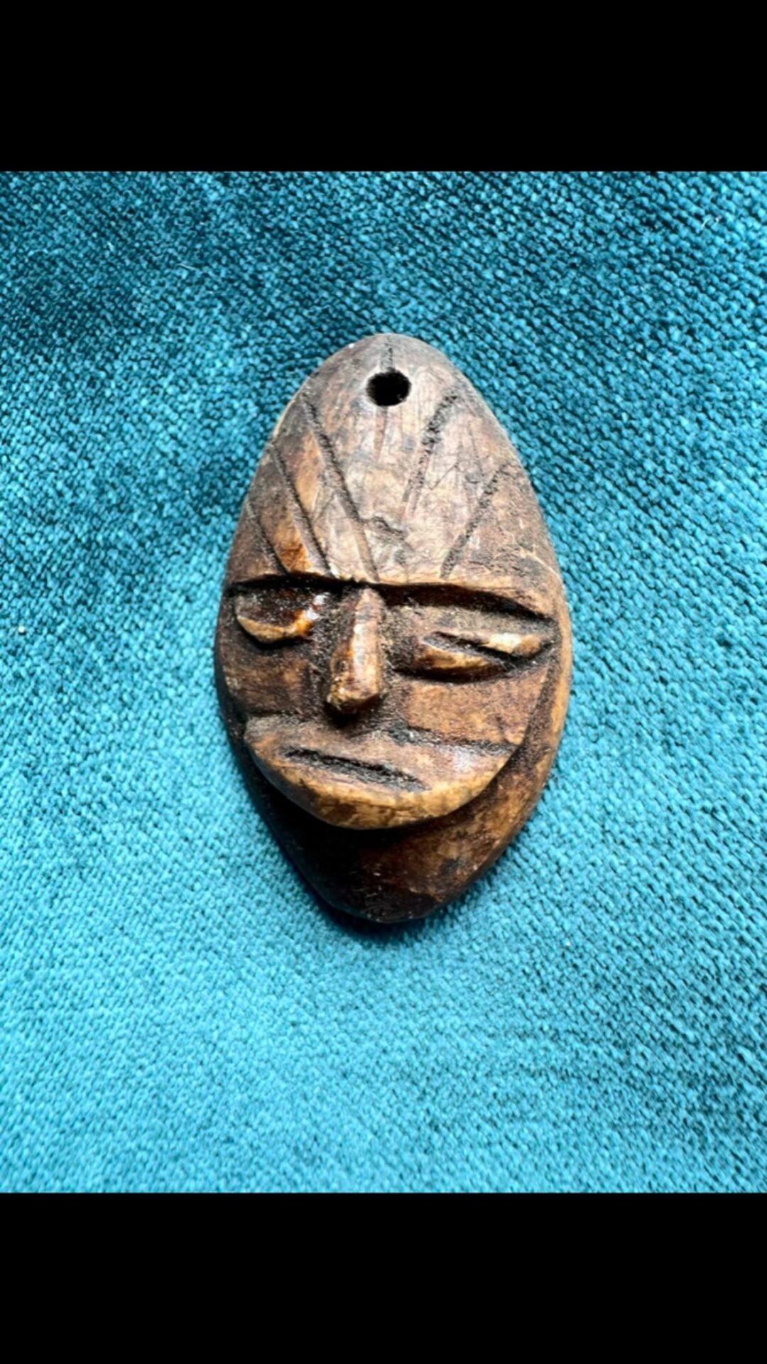 A friend and colleague passed away earlier this year. A very gentle man who was also a friend of my late father’s.  I was recently gifted this beautiful package of trinkets, just some of the magic he left behind…
.
.
.
.
.
#flotsam_fables