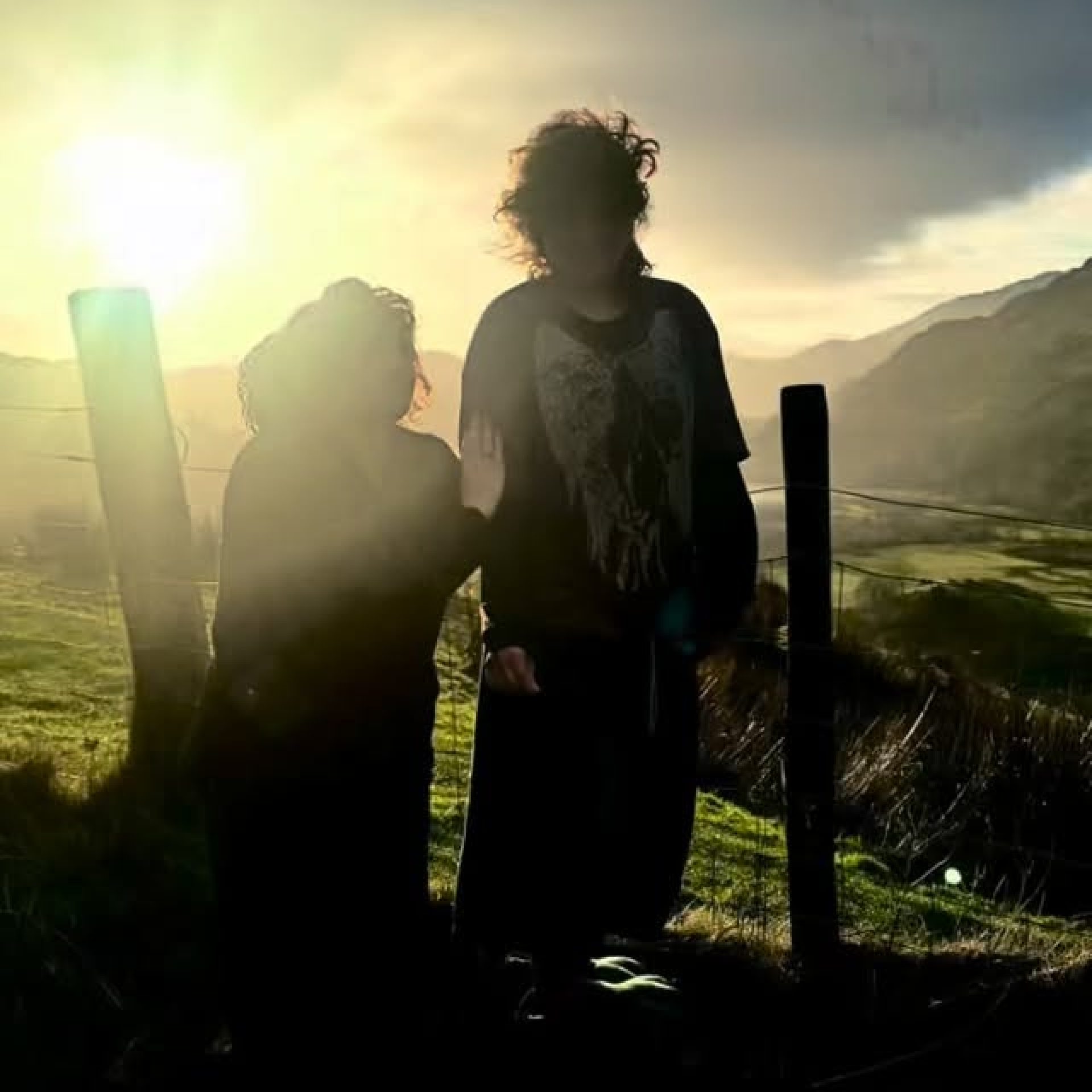 Seasons greetings to all 🎄💝🙏
.
.
.
.
.
#flotsam_fables